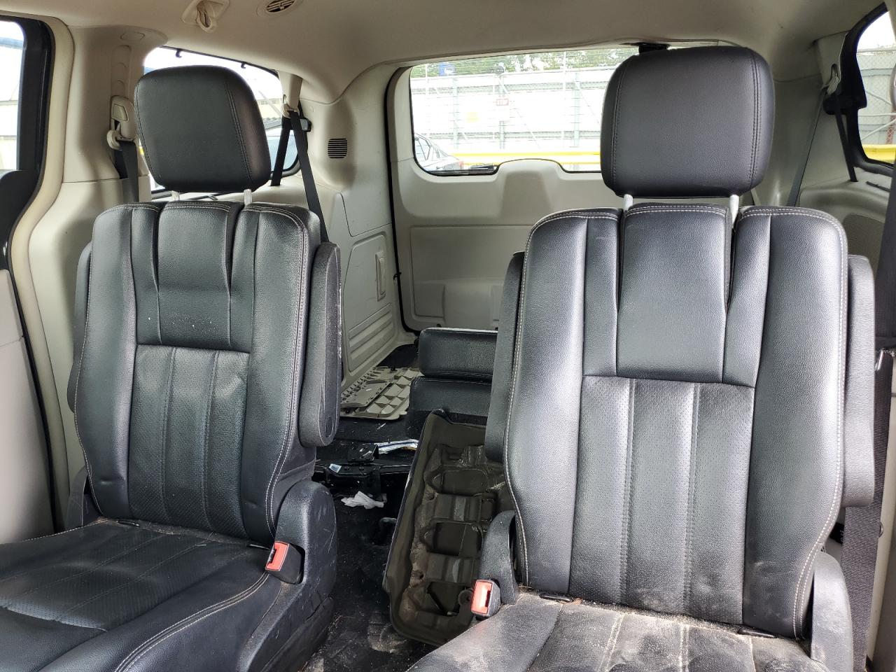 2C4RC1CG1CR117917 2012 Chrysler Town & Country Touring L