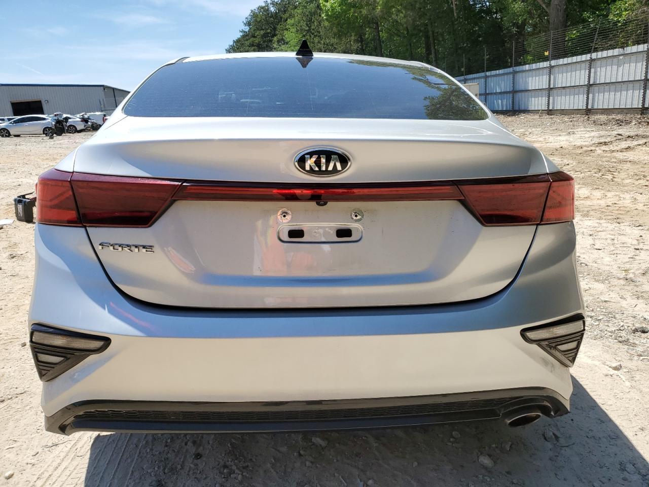 3KPF24AD5KE102692 2019 Kia Forte Fe