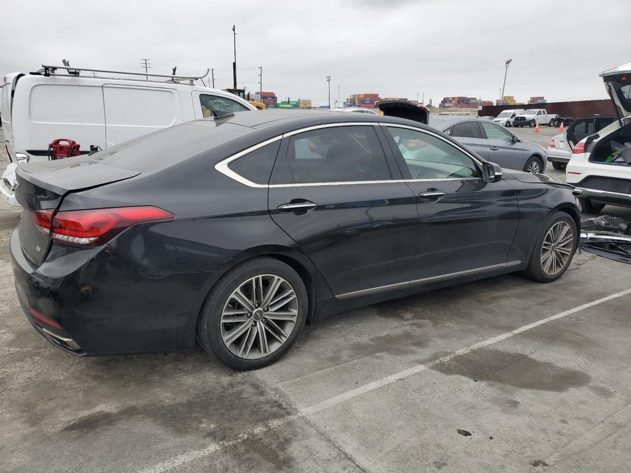 KMHGN4JE6JU266100 2018 Genesis G80 Base