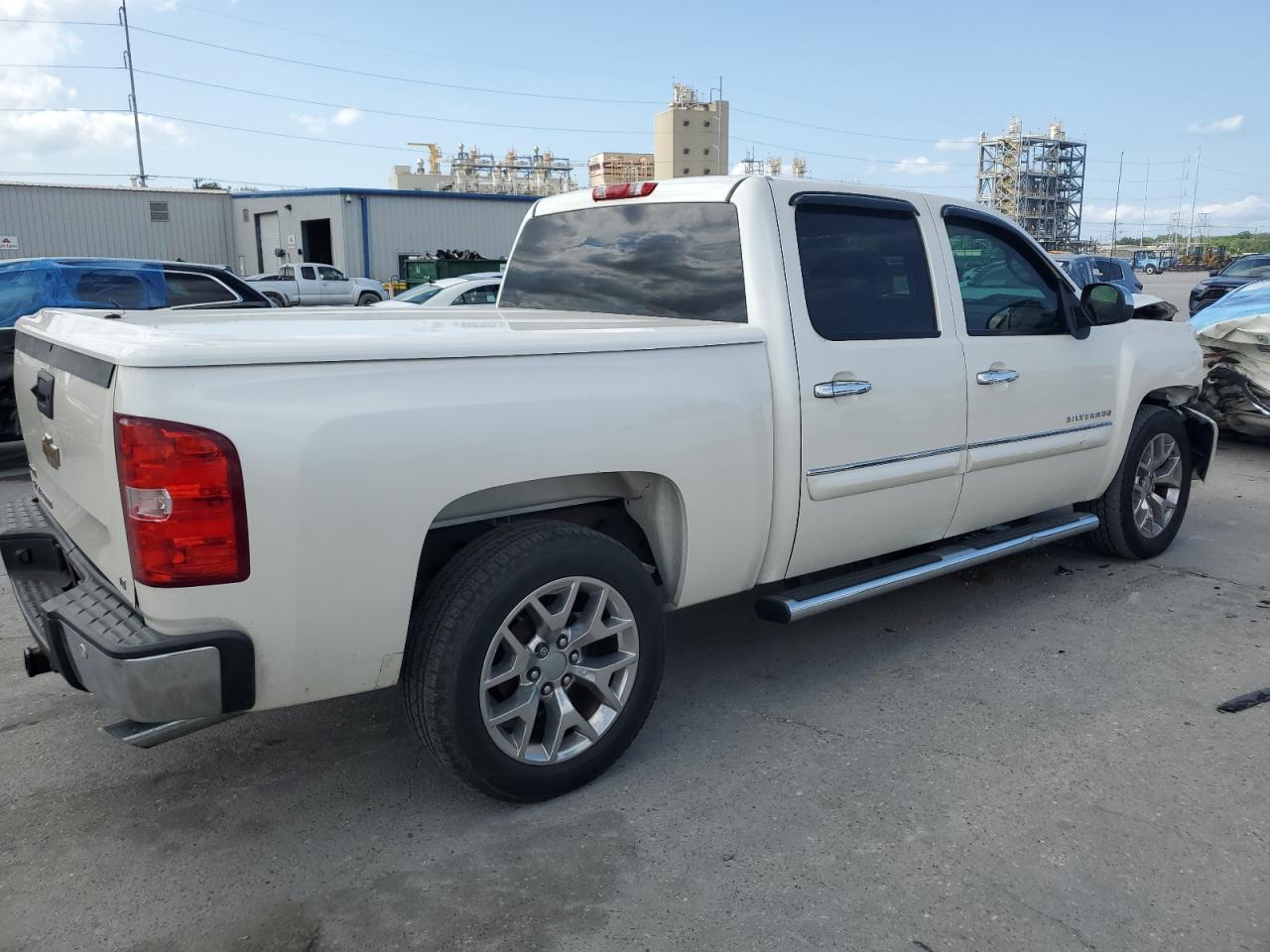 3GCPCSE03BG253743 2011 Chevrolet Silverado C1500 Lt