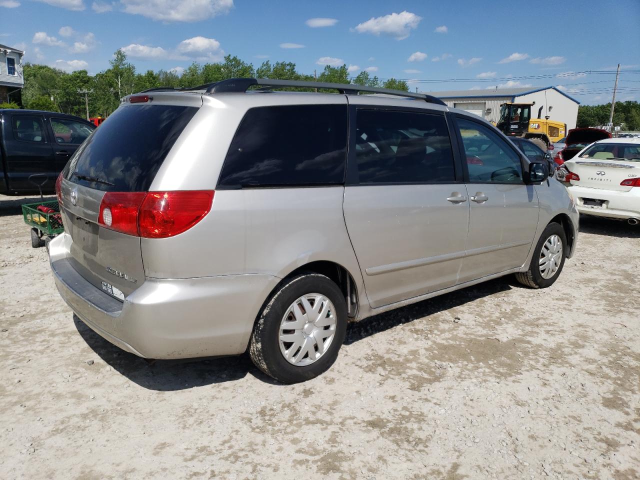 Lot #2748899261 2006 TOYOTA SIENNA CE