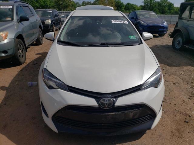 2018 Toyota Corolla L VIN: 5YFBURHE9JP778015 Lot: 56000624