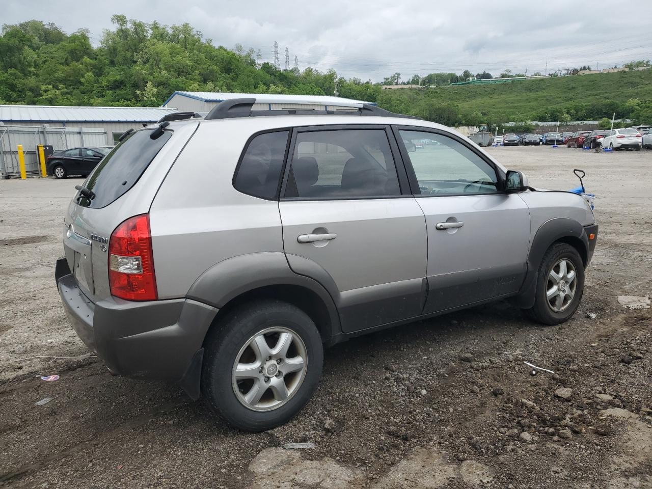 KM8JN12DX5U086652 2005 Hyundai Tucson Gls