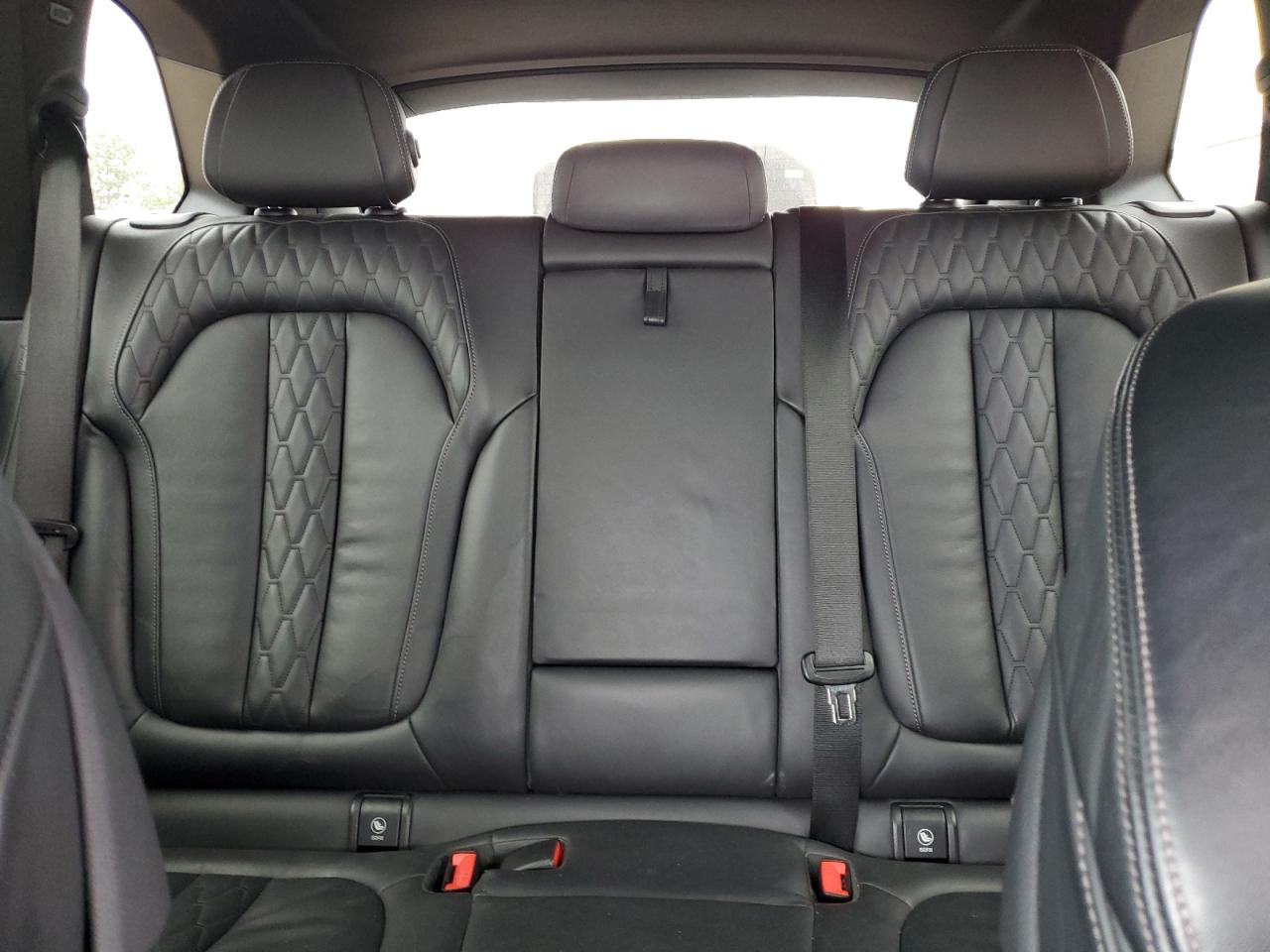 5UXJU2C54KLN64438 2019 BMW X5 xDrive50I