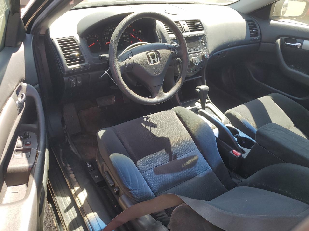 1HGCM82475A016246 2005 Honda Accord Se