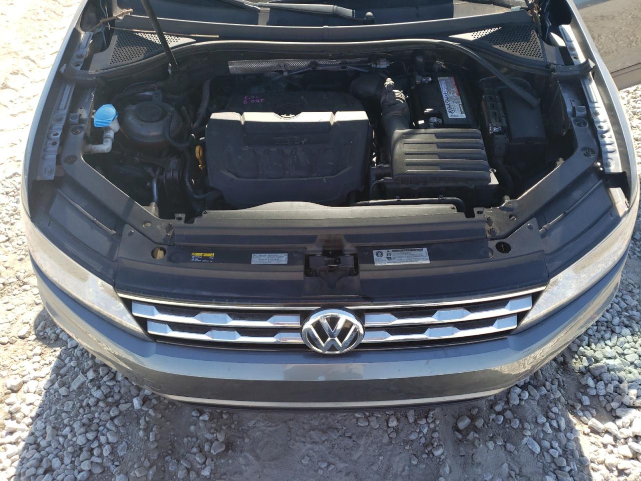 3VV1B7AX3JM073186 2018 Volkswagen Tiguan S