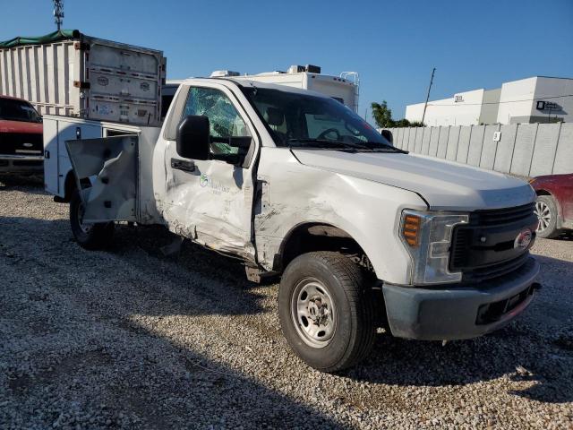 2018 Ford F250 Super Duty VIN: 1FTBF2B6XJEB73999 Lot: 55518574