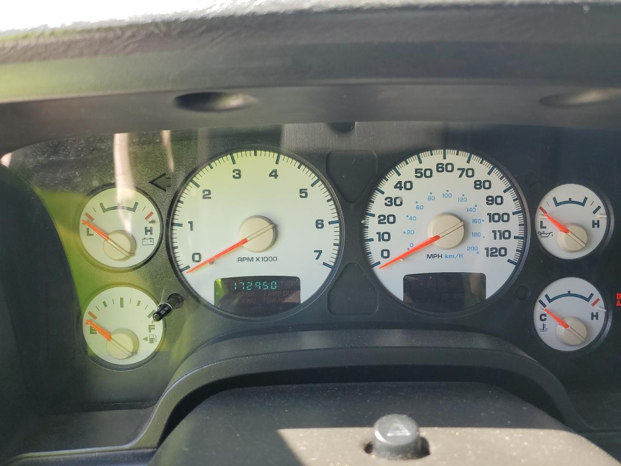 1D7HA18N45J525883 2005 Dodge Ram 1500 St