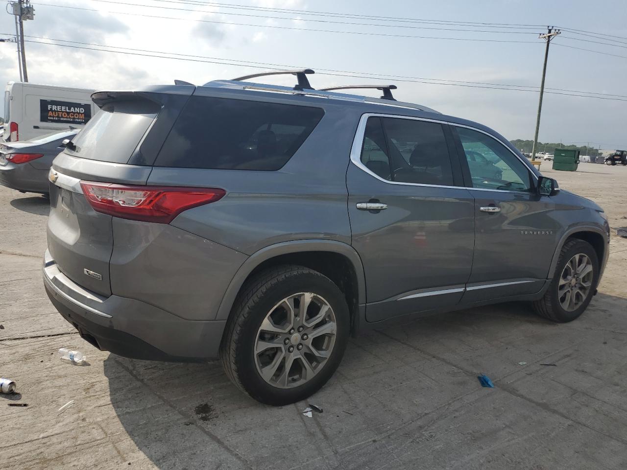 1GNERKKW6JJ130019 2018 Chevrolet Traverse Premier