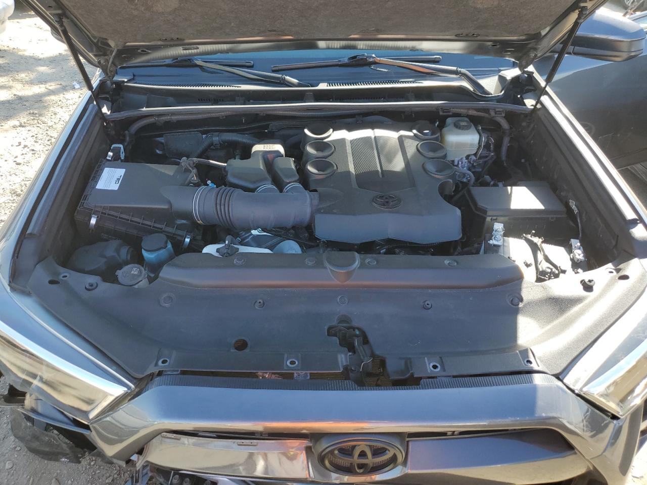 JTEBU5JR1K5695940 2019 Toyota 4Runner Sr5