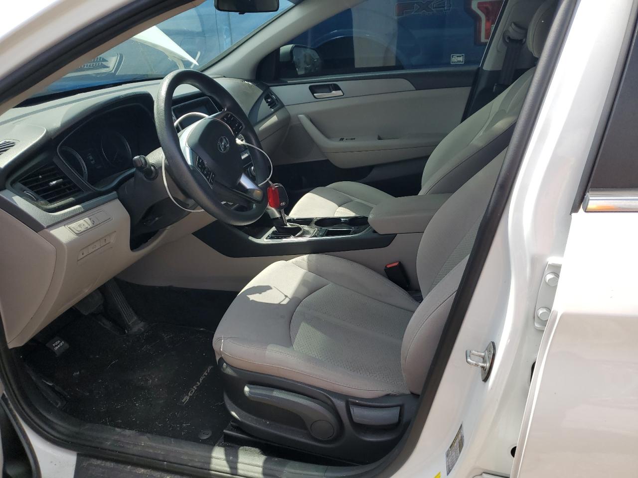 5NPE24AF1JH623867 2018 Hyundai Sonata Se