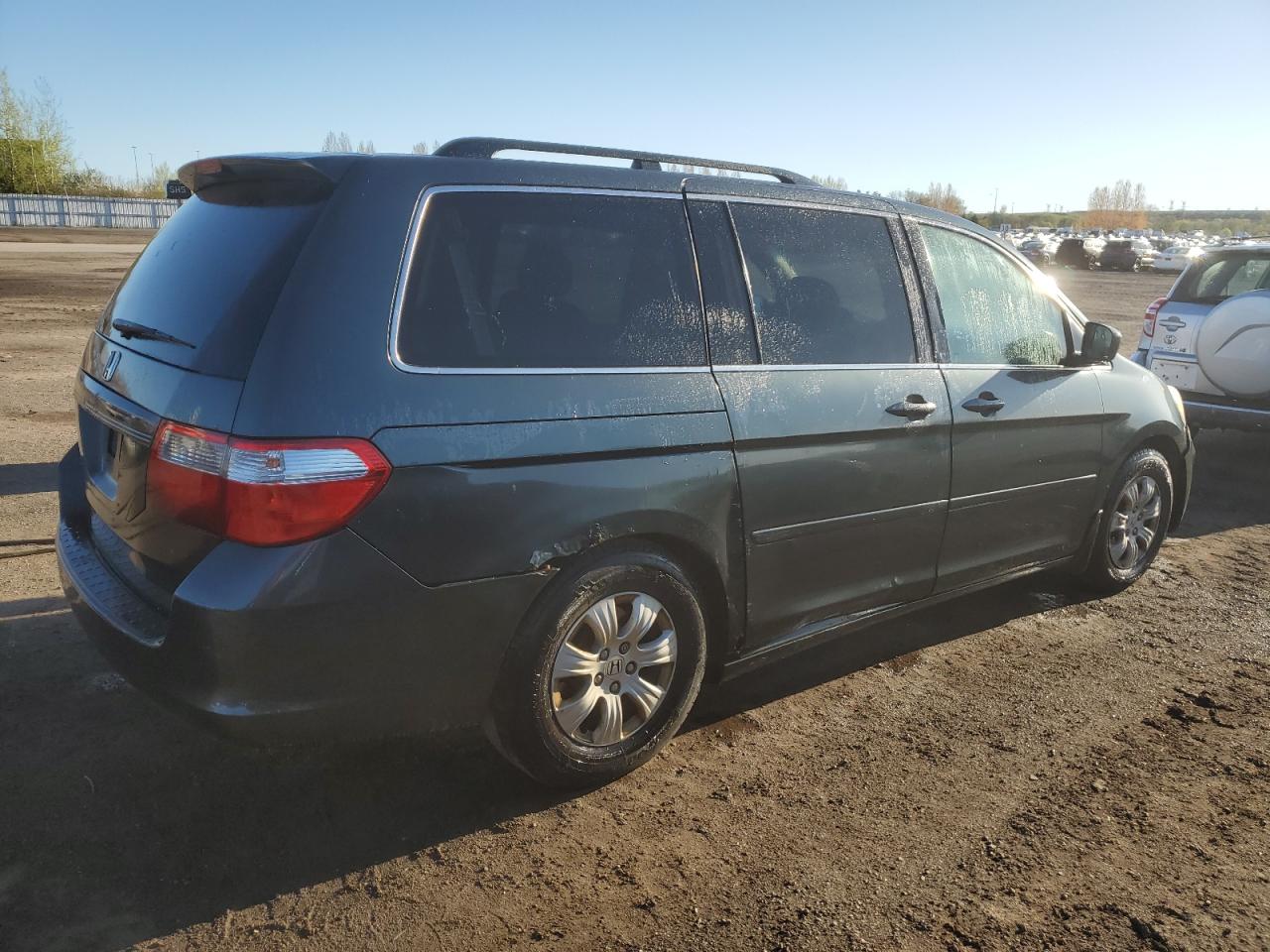 5FNRL38476B502425 2006 Honda Odyssey Ex