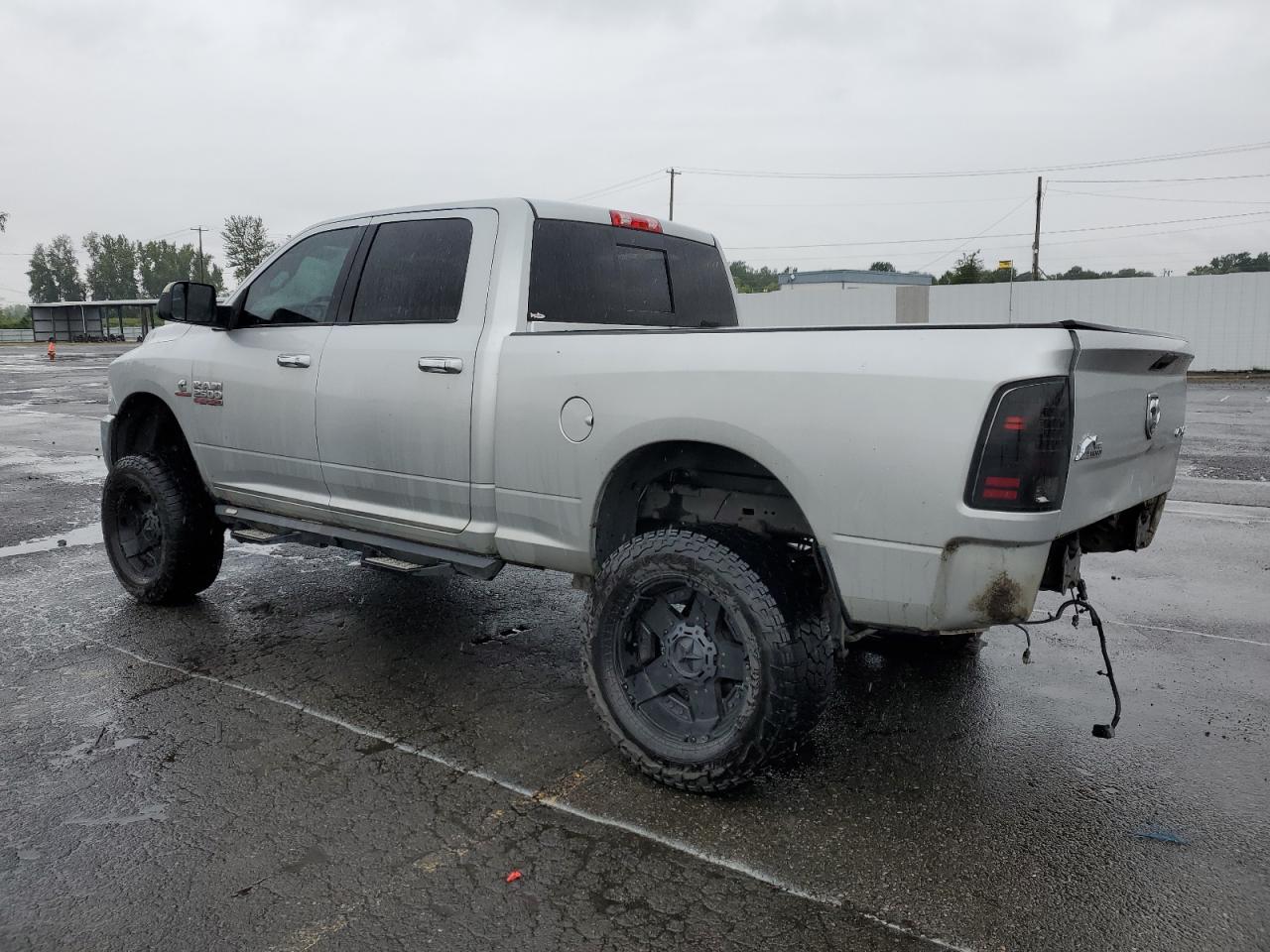 3C6UR5DL5EG318375 2014 Ram 2500 Slt