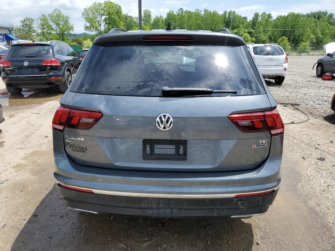 3VV2B7AX5JM138804 2018 Volkswagen Tiguan Se