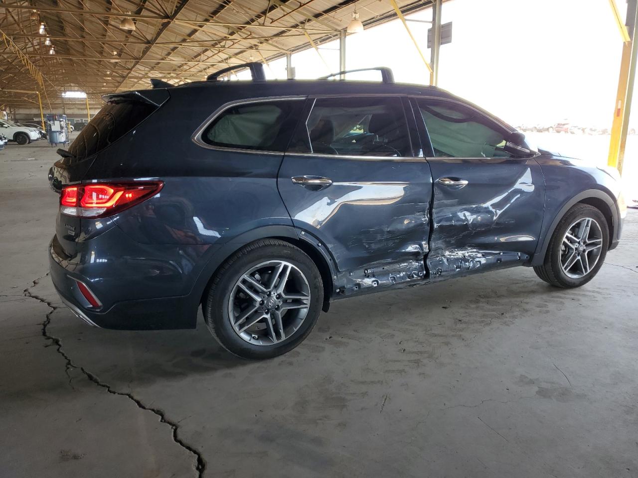 KM8SR4HF1HU172472 2017 Hyundai Santa Fe Se Ultimate