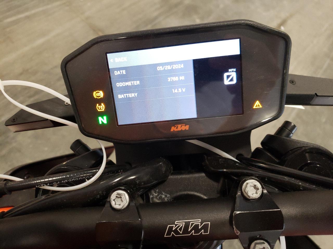 VBKTU9405NM842461 2022 Ktm 890 Duke R