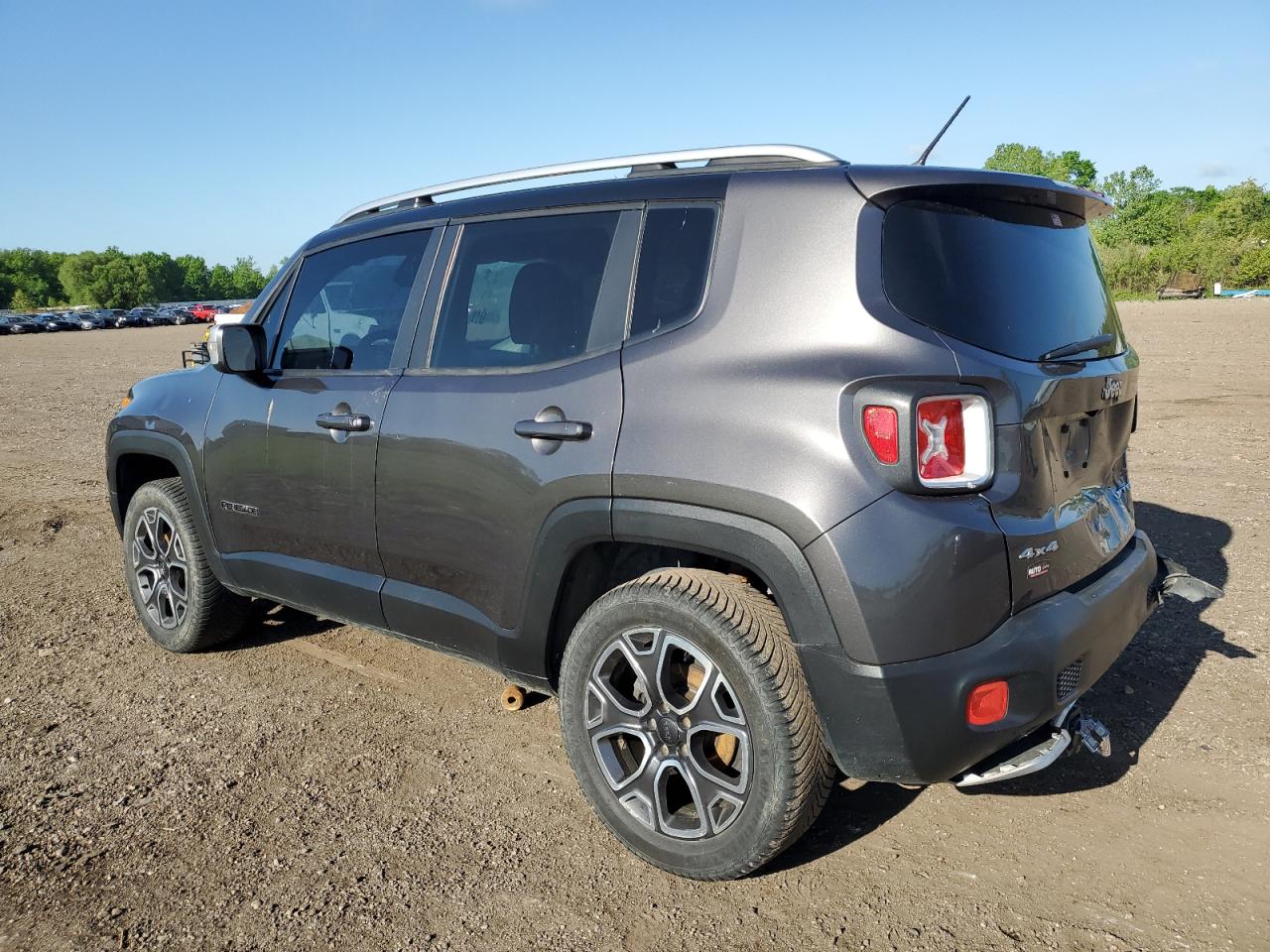 2016 Jeep Renegade Limited vin: ZACCJBDT5GPD34779