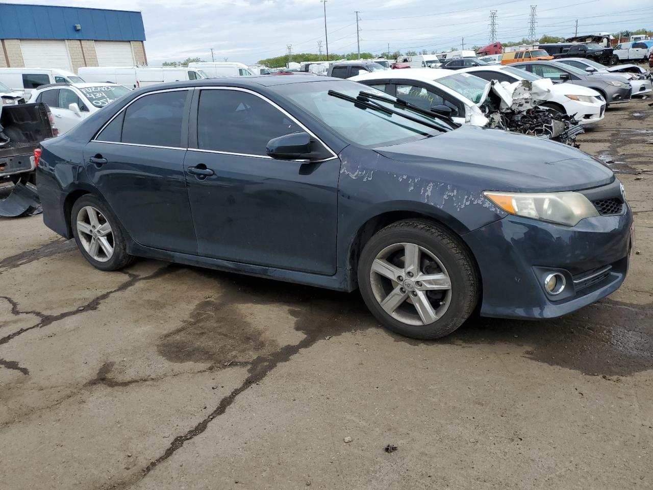 4T1BF1FK0DU247812 2013 Toyota Camry L