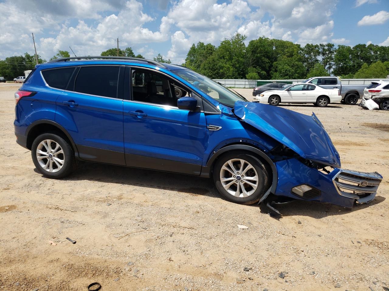 1FMCU0HD7JUD49204 2018 Ford Escape Sel