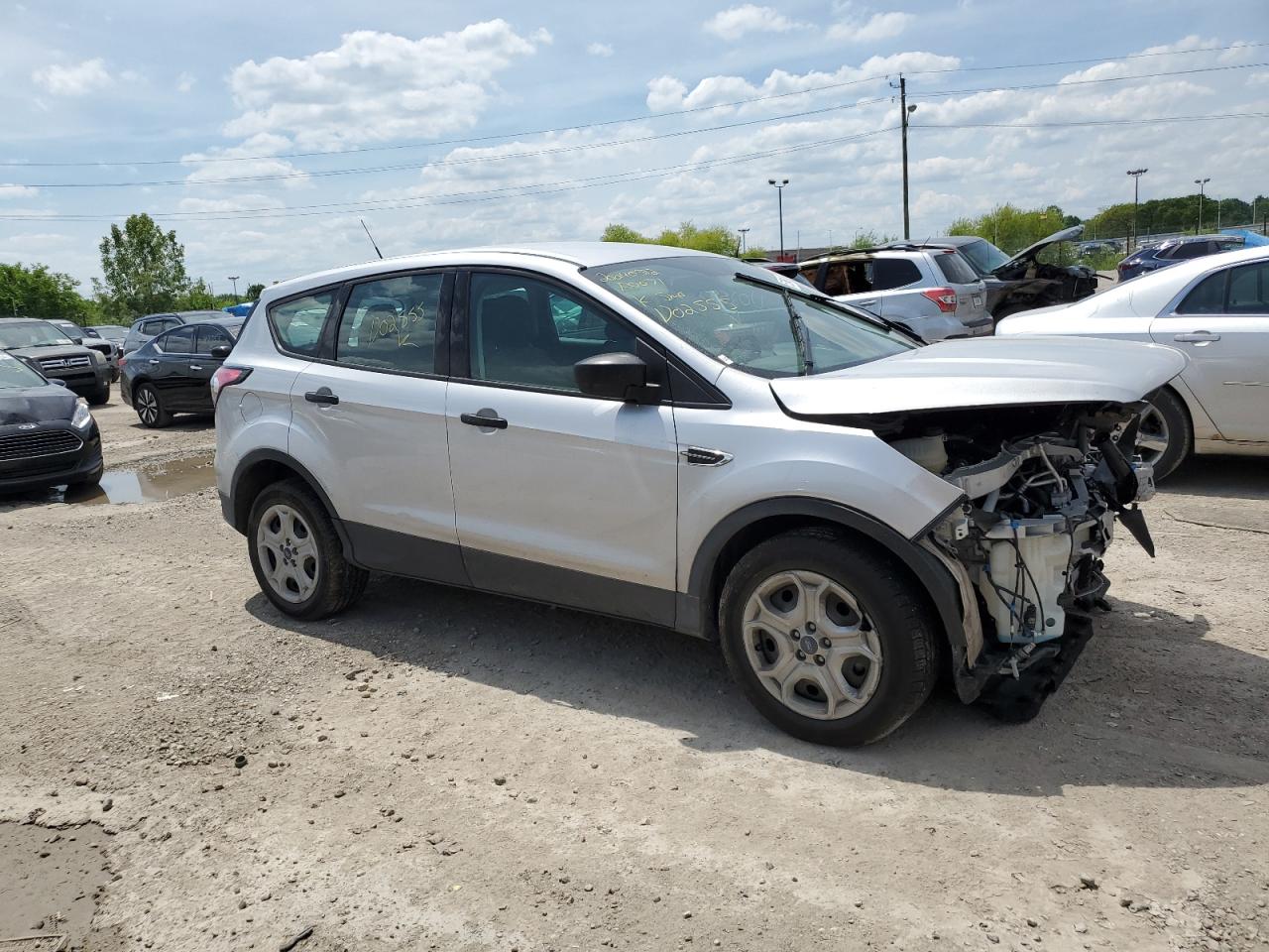 1FMCU0F73JUD02555 2018 Ford Escape S