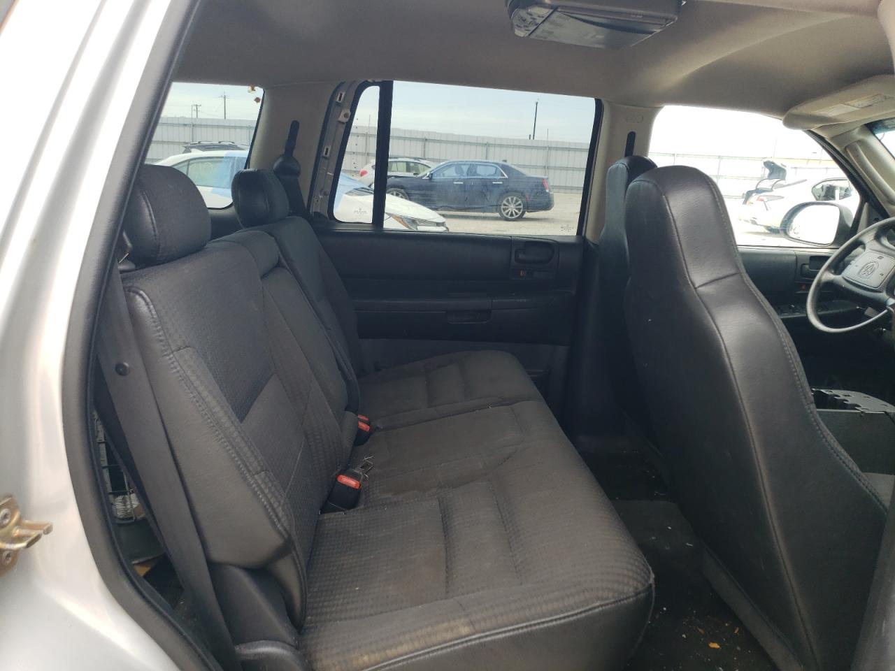 1B4HR38N52F173780 2002 Dodge Durango Sport