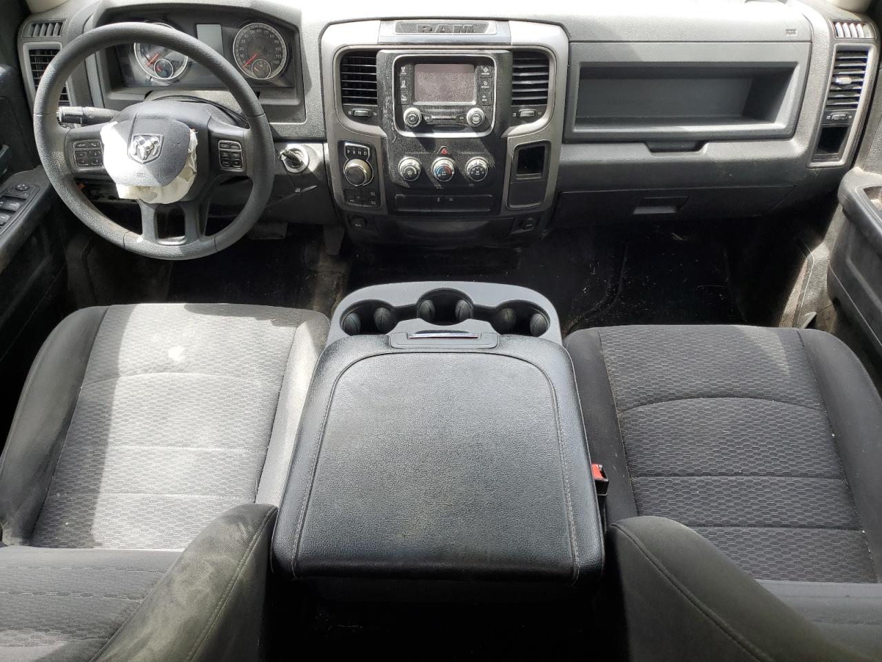 1C6RR7FG4KS589708 2019 Ram 1500 Classic Tradesman