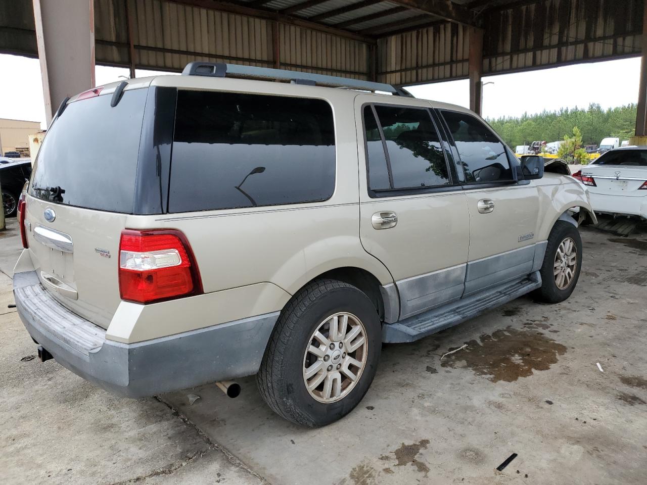 1FMFU165X7LA17206 2007 Ford Expedition Xlt