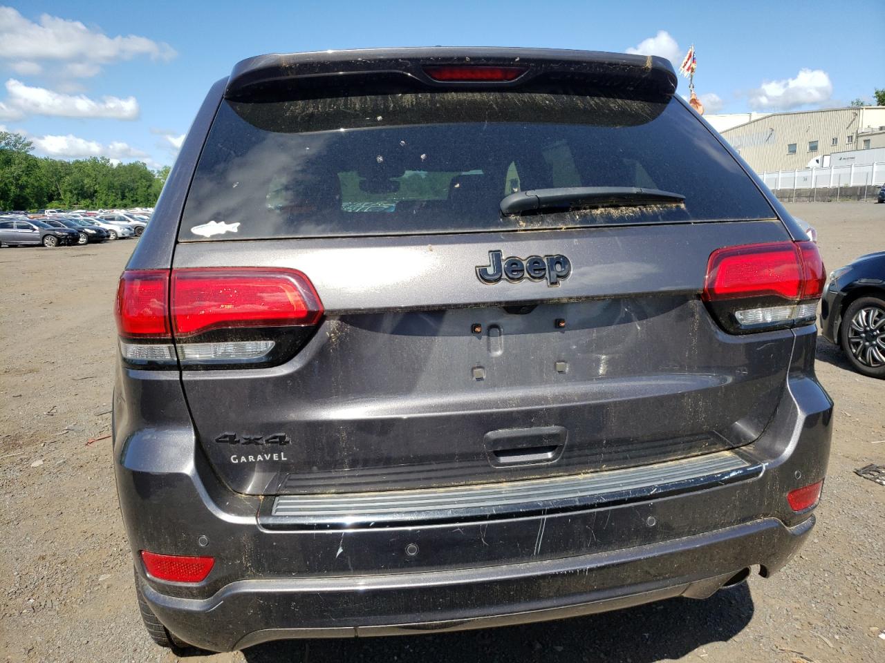 1C4RJFAG8HC925090 2017 Jeep Grand Cherokee Laredo