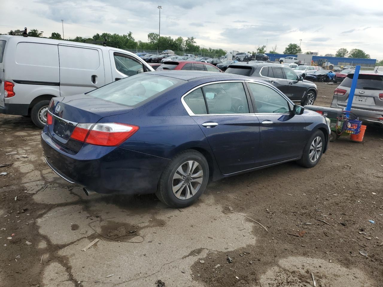 1HGCR2F36DA253969 2013 Honda Accord Lx