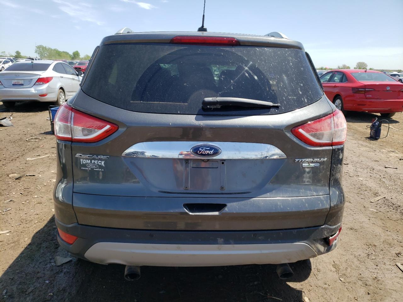 1FMCU9J97FUB74566 2015 Ford Escape Titanium