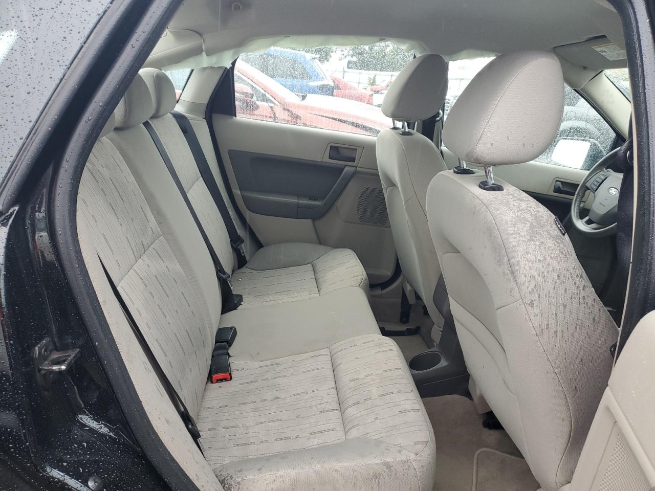 1FAHP3FN0AW203462 2010 Ford Focus Se