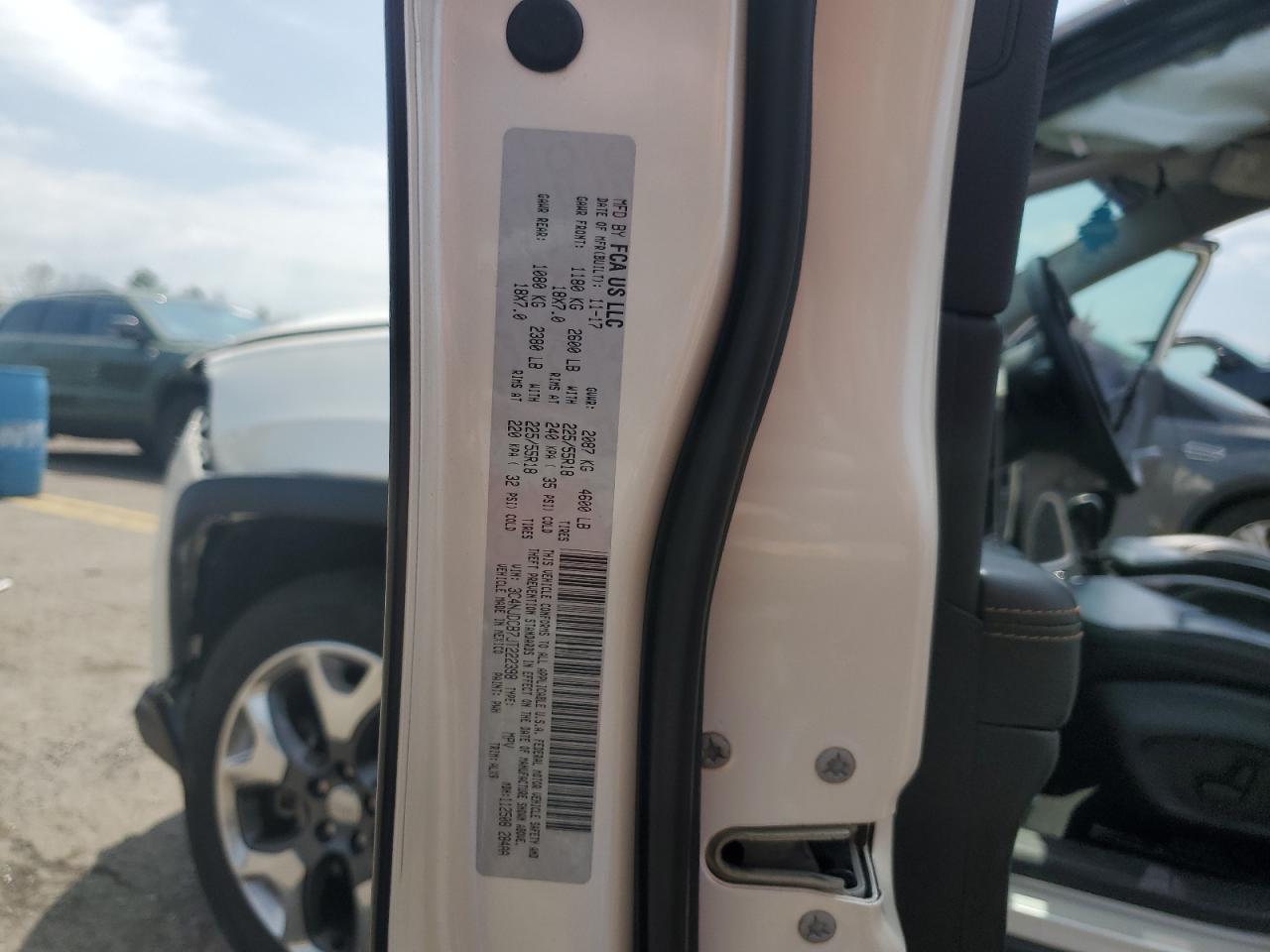 3C4NJDCB7JT222398 2018 Jeep Compass Limited