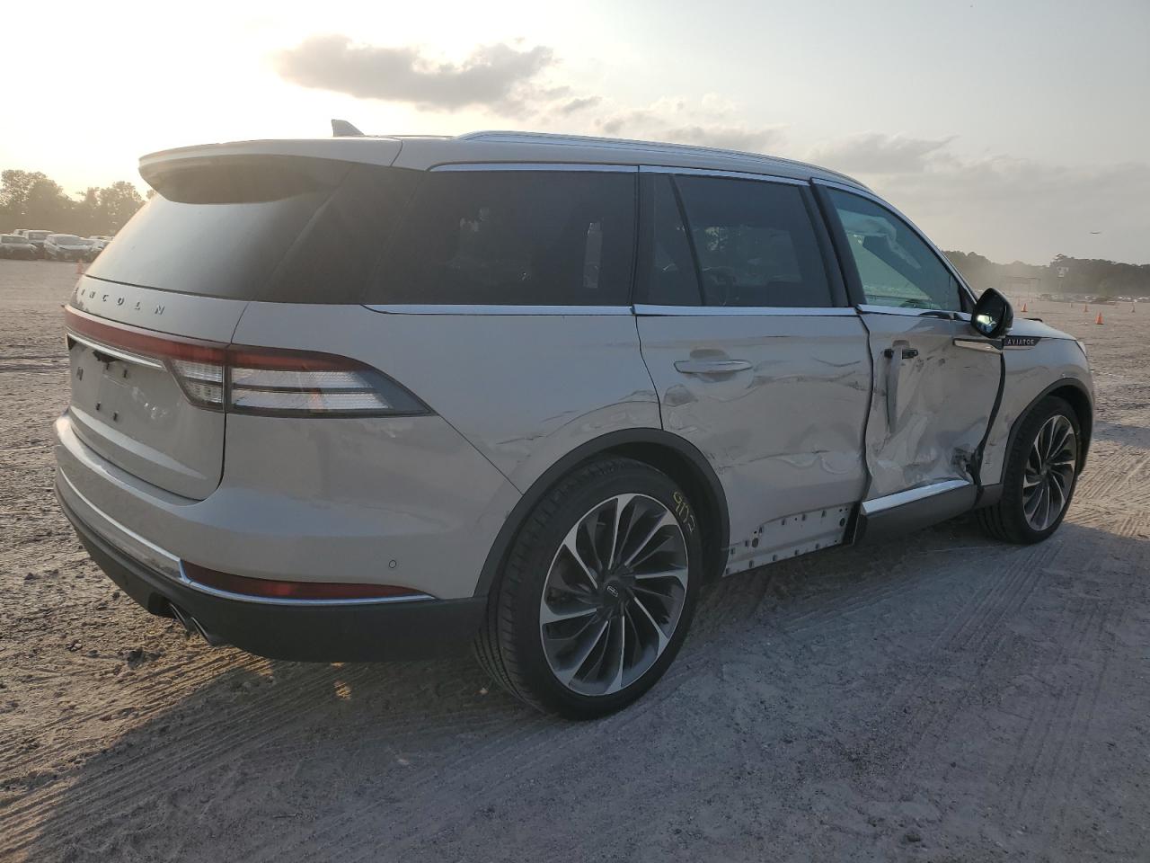 2020 Lincoln Aviator Reserve vin: 5LM5J7WC7LGL34673