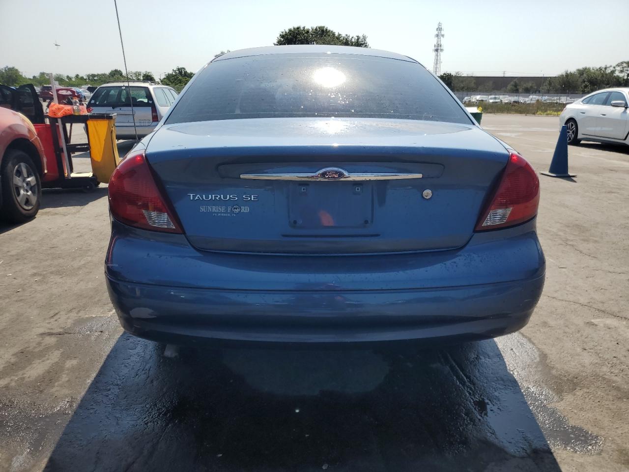 1FAFP53U42A105578 2002 Ford Taurus Se