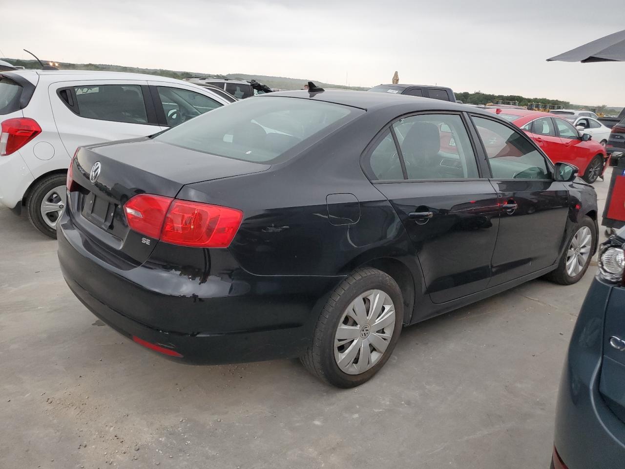 3VWD17AJ1EM387335 2014 Volkswagen Jetta Se