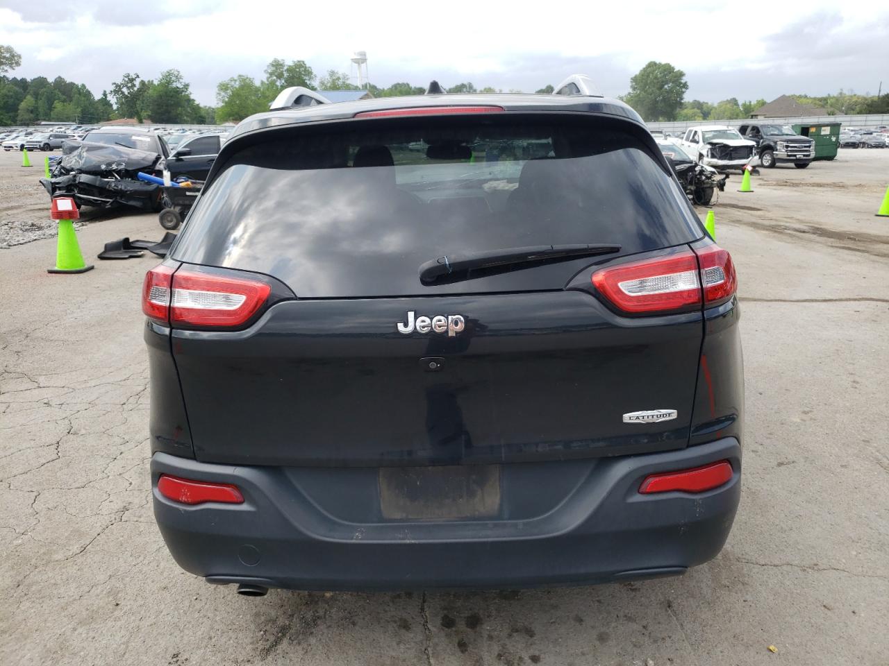 1C4PJLCB7GW376633 2016 Jeep Cherokee Latitude