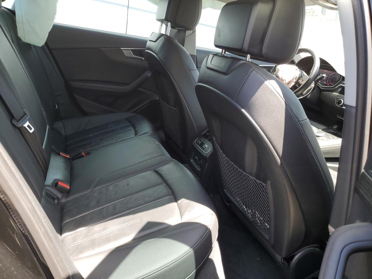 WAUENAF45KA117722 2019 Audi A4 Premium Plus