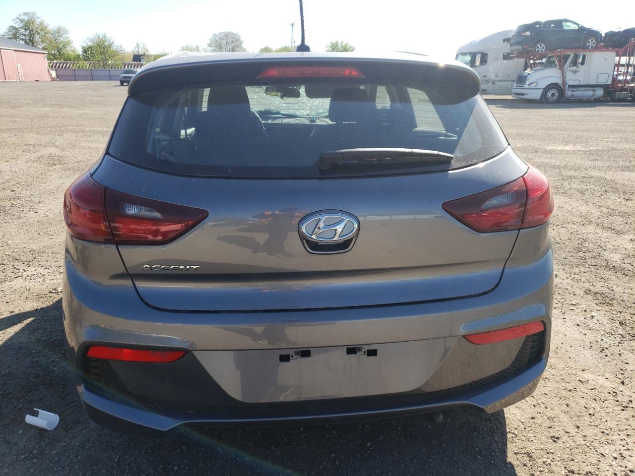 3KPC25A34KE081883 2019 Hyundai Accent Se