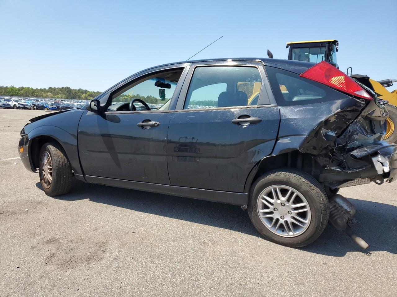 3FAFP37N55R127607 2005 Ford Focus Zx5