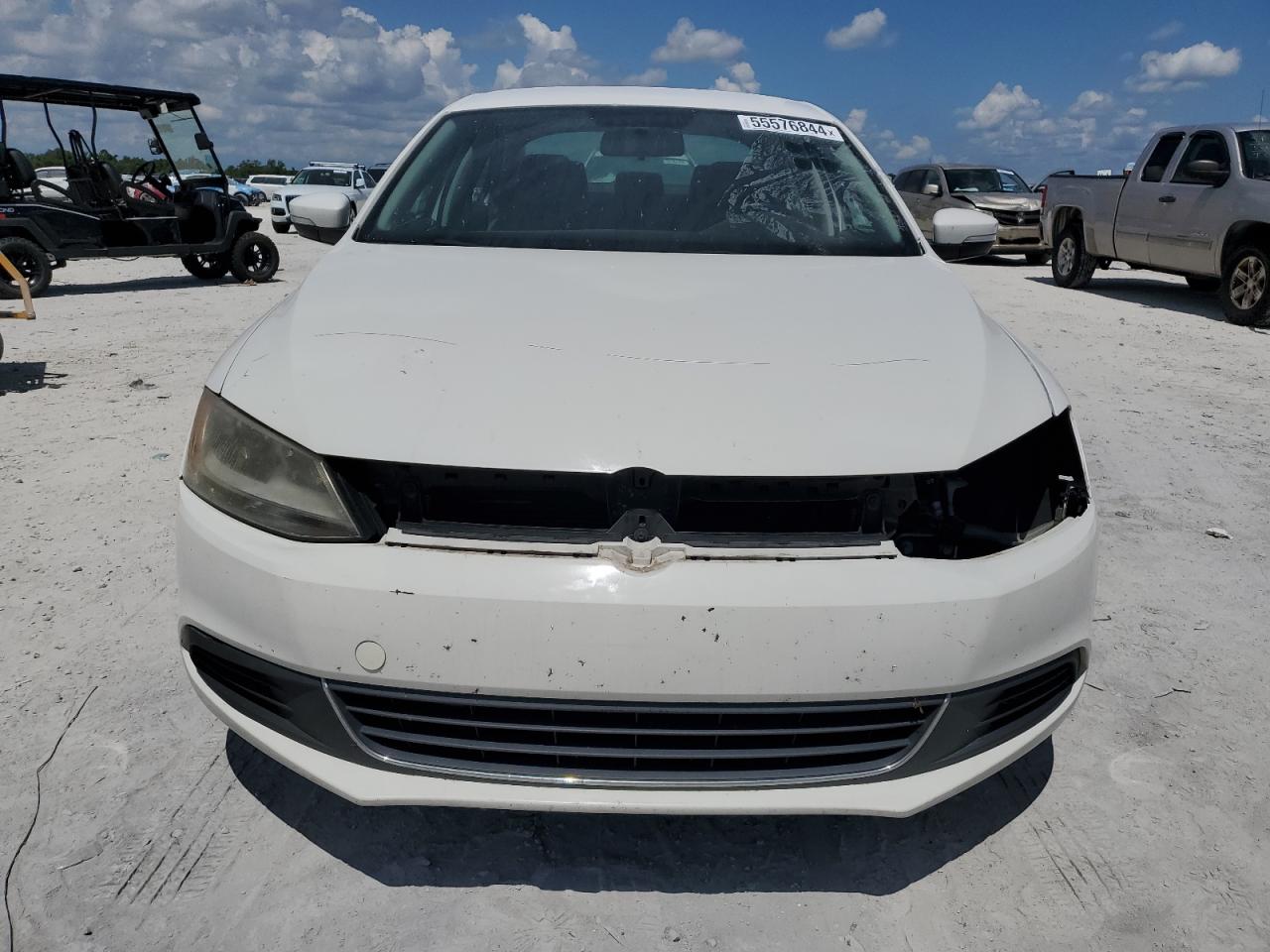 3VWDP7AJ8DM435264 2013 Volkswagen Jetta Se