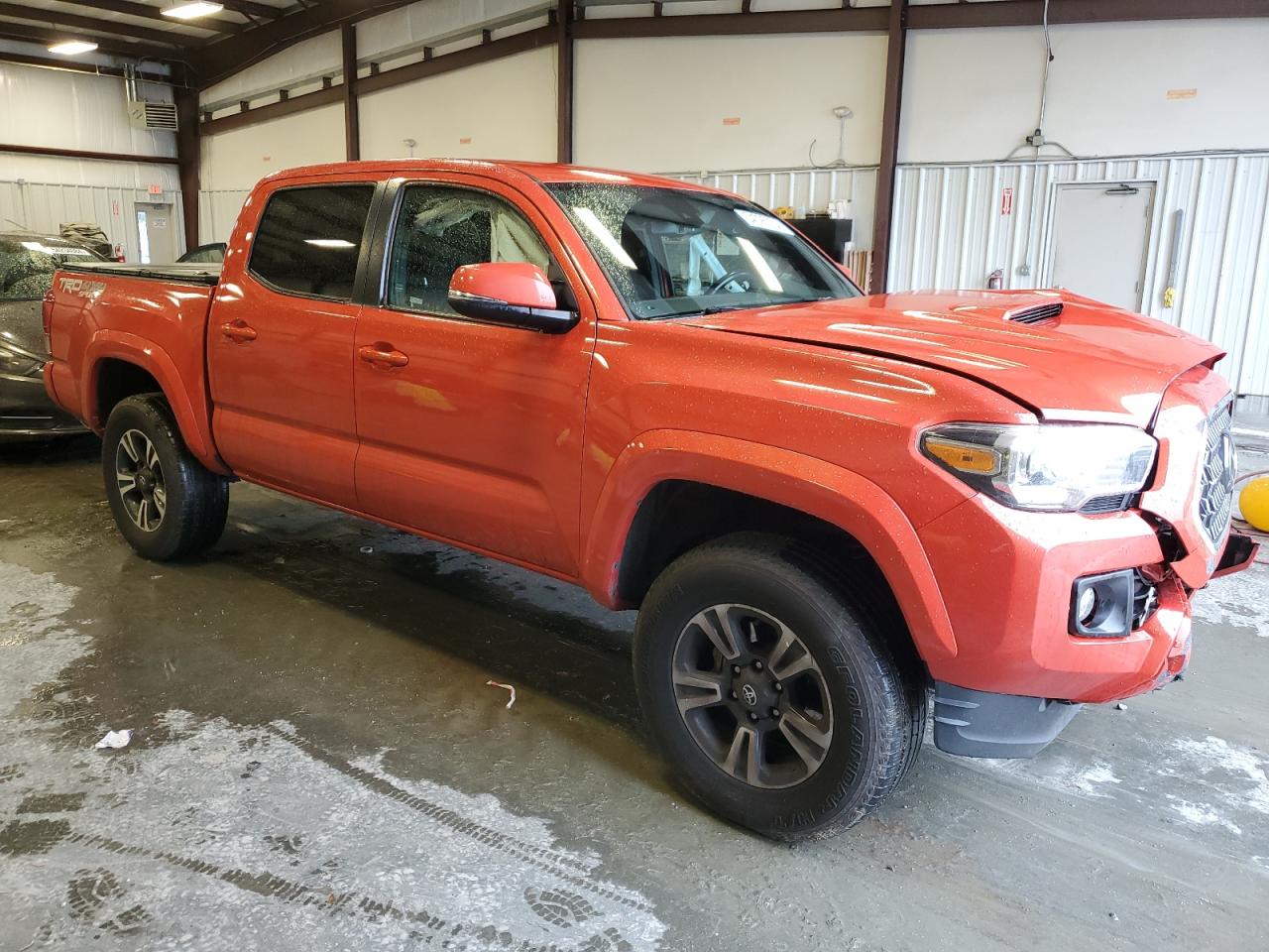 5TFCZ5AN3JX140563 2018 Toyota Tacoma Double Cab