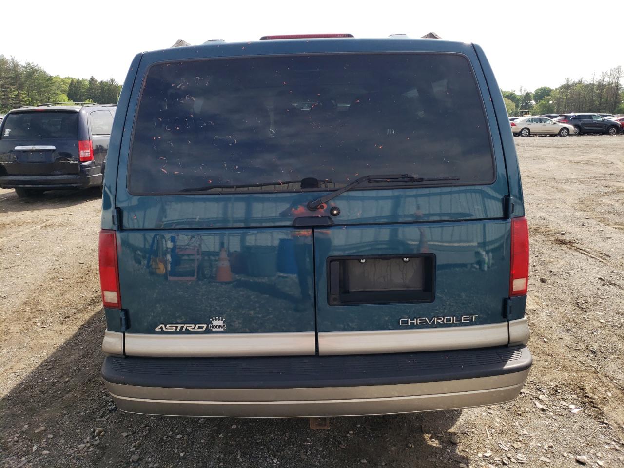 1GNDM19WX1B107170 2001 Chevrolet Astro