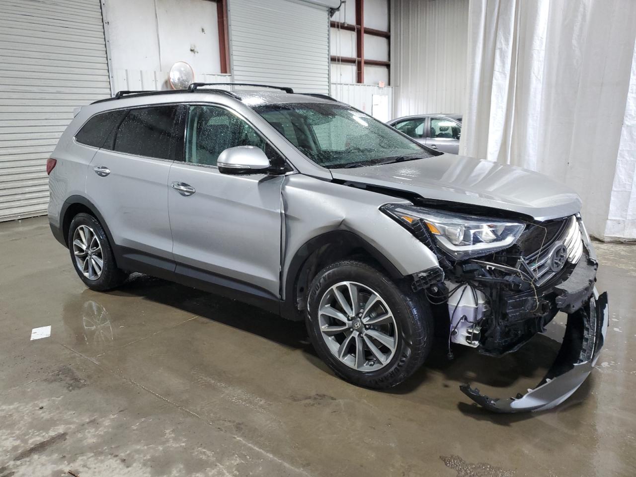 KM8SNDHF1HU174251 2017 Hyundai Santa Fe Se