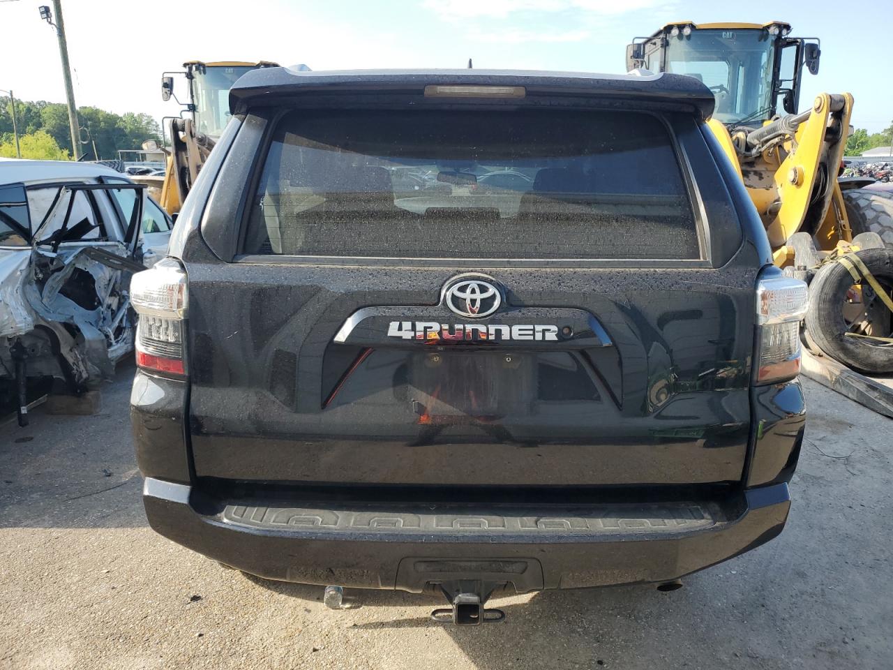 JTEZU5JRXH5162217 2017 Toyota 4Runner Sr5