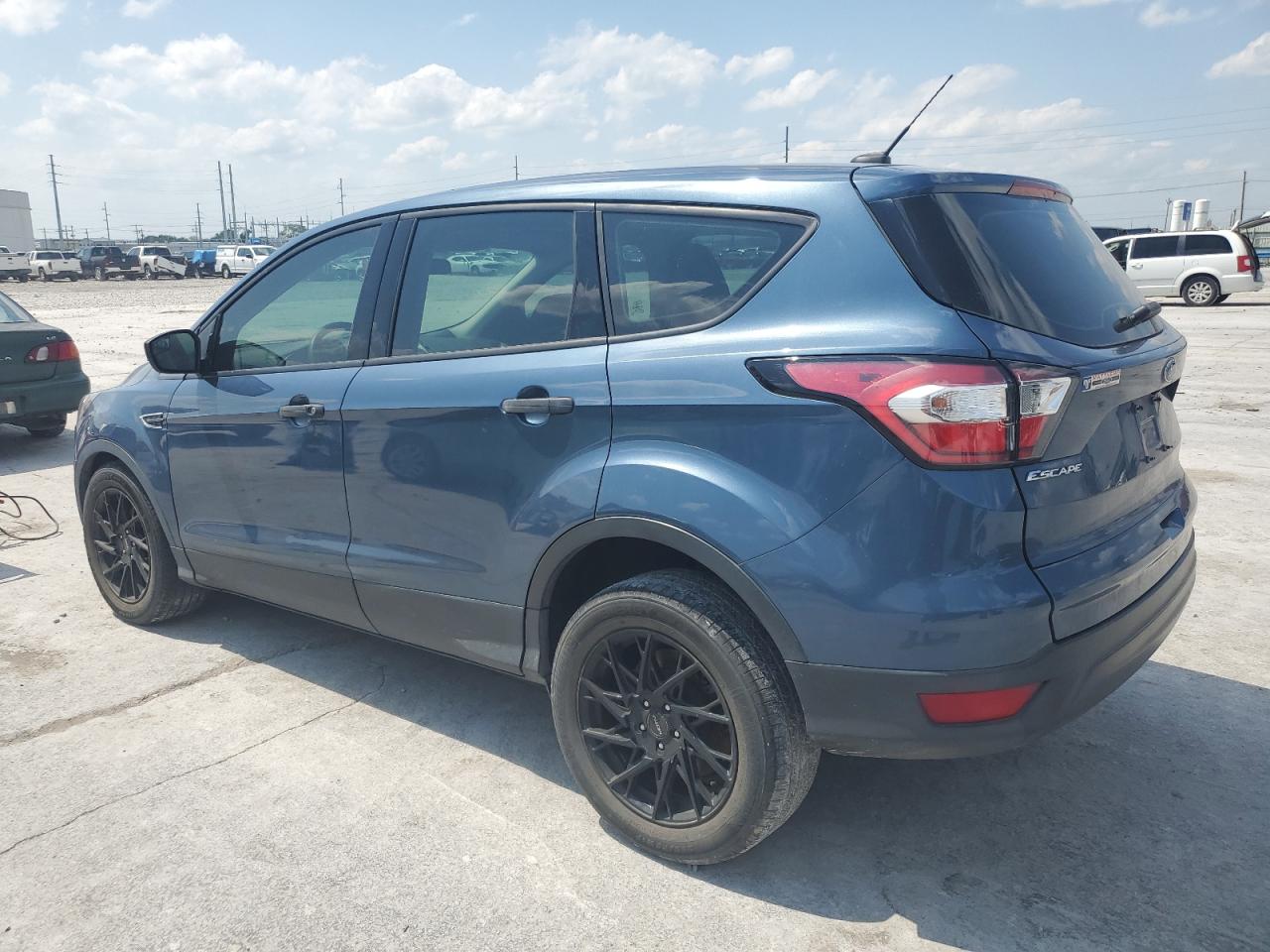 2018 Ford Escape S vin: 1FMCU0F78JUC75627