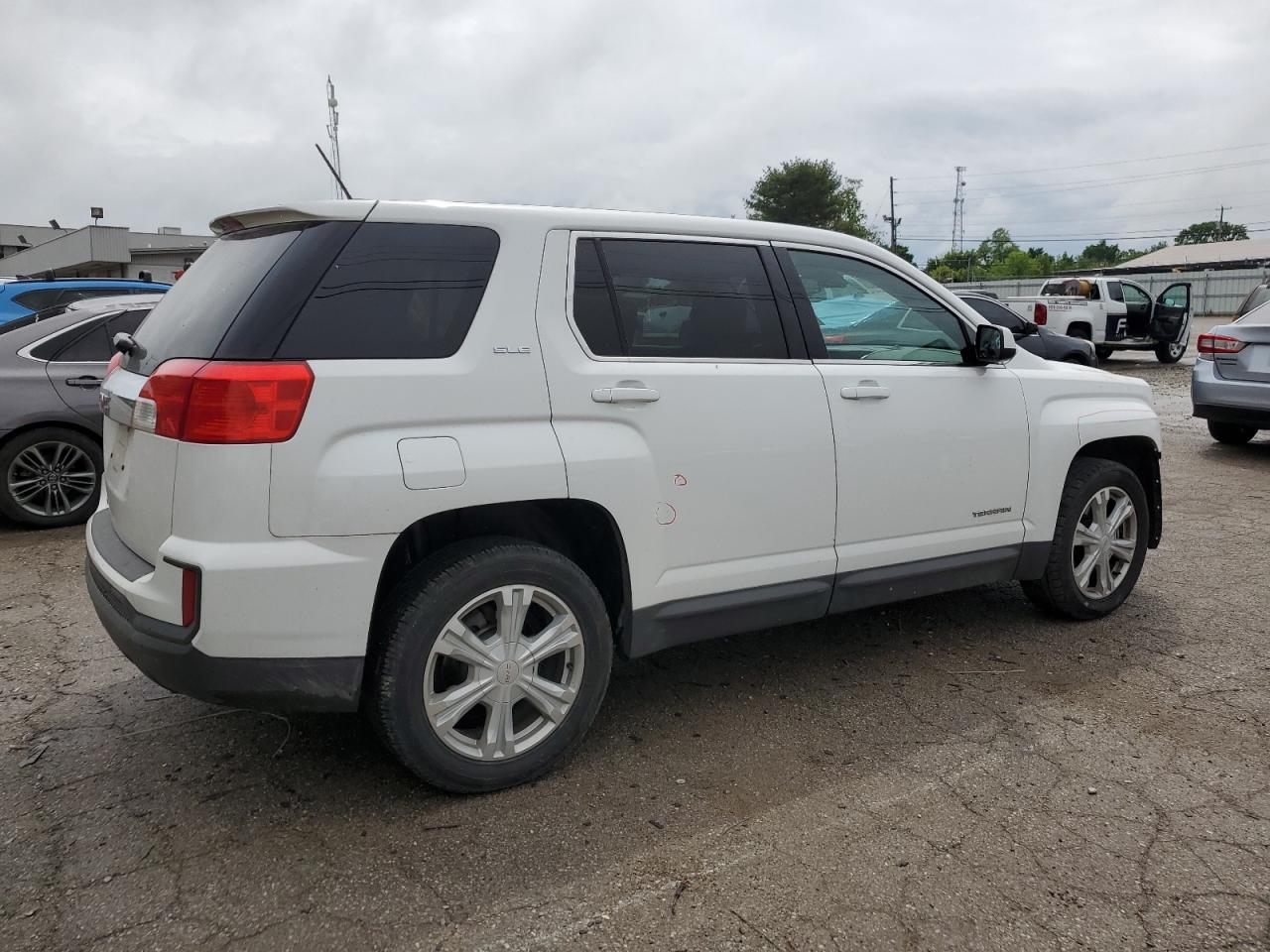 2GKALMEK0H6267689 2017 GMC Terrain Sle