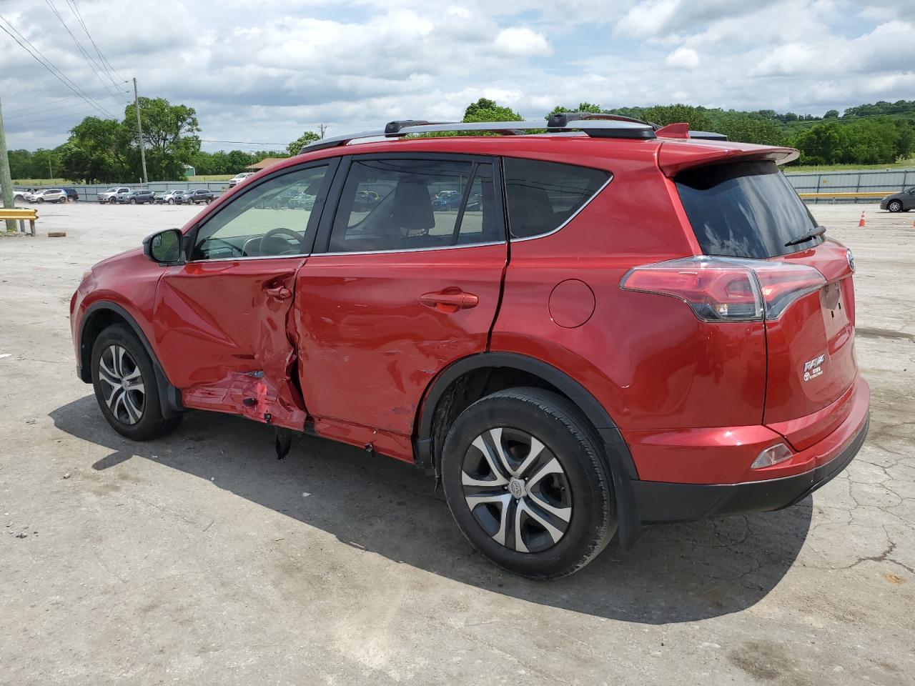 JTMZFREV0HJ124371 2017 Toyota Rav4 Le