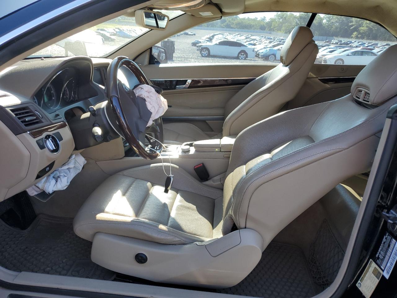 WDDKK5GF1BF063625 2011 Mercedes-Benz E 350