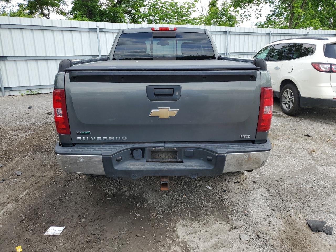 1GCRKTE35BZ142817 2011 Chevrolet Silverado K1500 Ltz