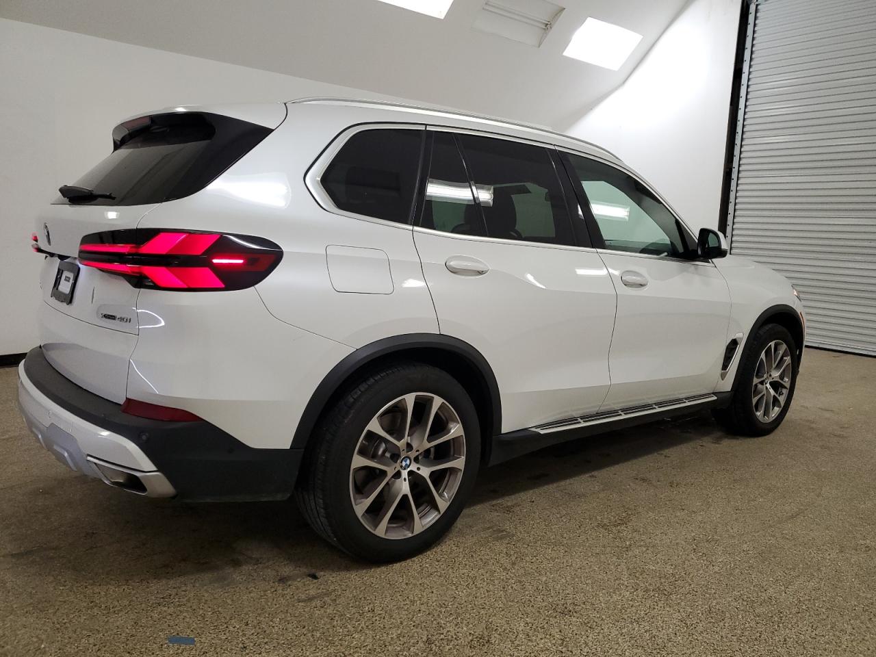 5UX23EU06R9T50490 2024 BMW X5 xDrive40I